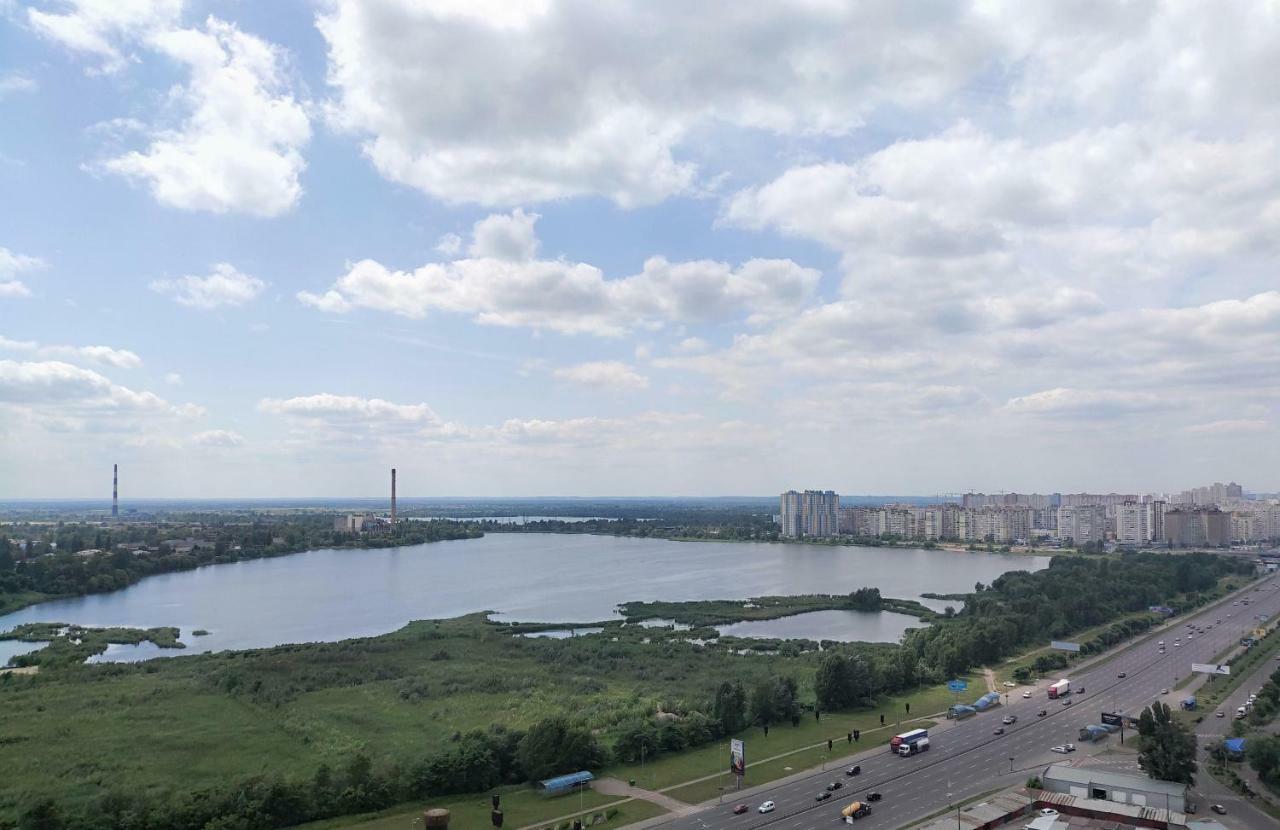 Solo Apartment Kamenskaya Kiev Eksteriør bilde